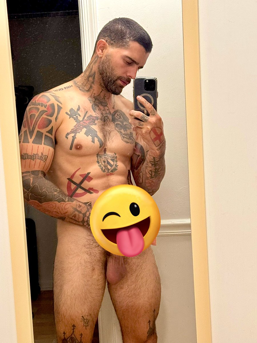 SojMani's tweet image. Just got back from a run, balls lil uneven … 😂 that normal ?
onlyfans.com/sojmani