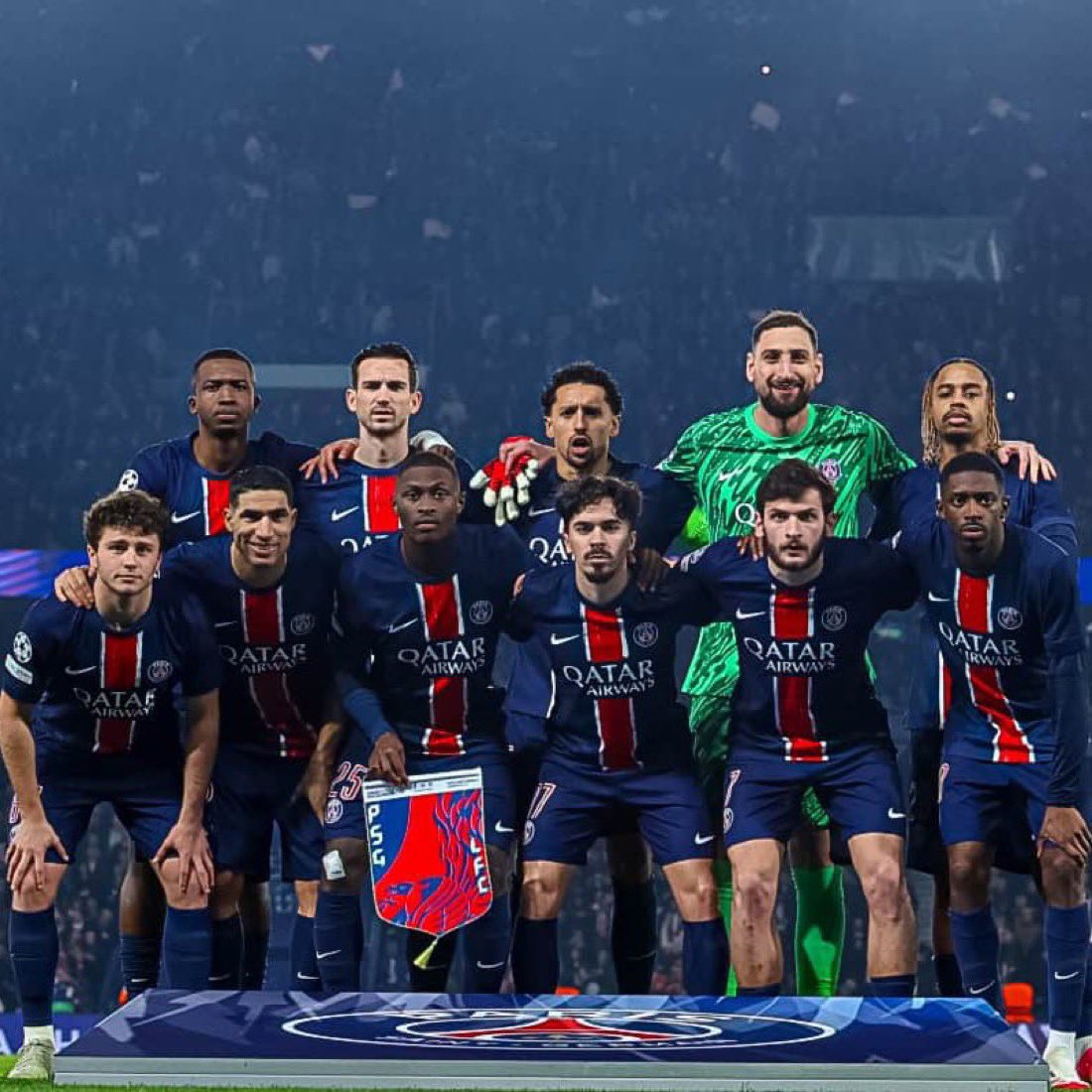 SavageFootballl's tweet image. PSG membiarkan Arsenal menguasai bola, namun PSG lah yang menentukan hasil akhir laga ini. Arsenal belum juga mampu menyelesaikan problem di leg 1. Bagaimana jalannya laga?

Big thanks buat yg sudah retweet