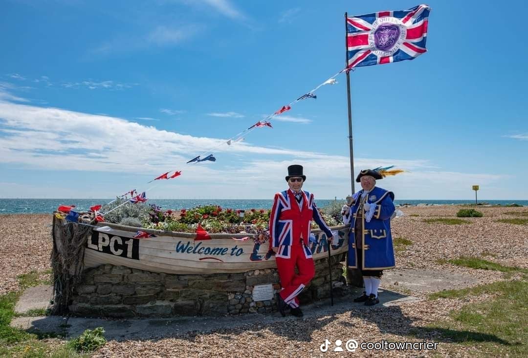 Today is 80th Anniversary of VE Day. 
Join us in Lancing for Reading of the 
<a href="/GuildTownCriers/">AHGTC</a> Proclamation at 9am from Parish Hall &amp; Lighting of the Beacon at 9.30pm on Beach Green 
#VEDay80 #ThursdayThoughts 
#GodSaveTheKing