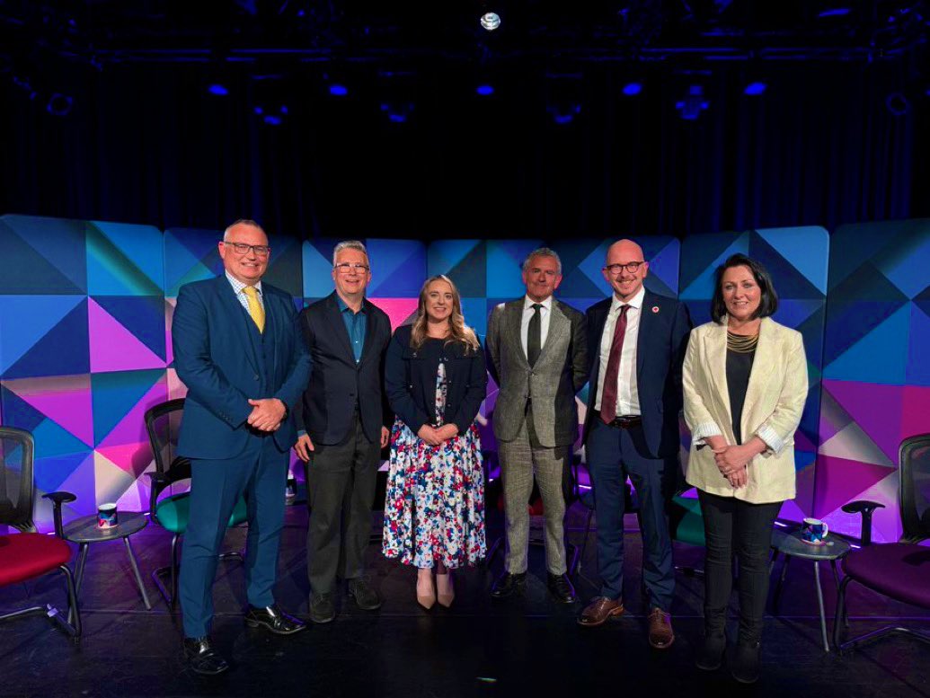 Iain Anderson (@iain_w_anderson) on Twitter photo Hugely engaged audience in #Perth last night for <a href="/bbcdebatenight/">BBC Debate Night</a> - brilliantly chaired by <a href="/StephenJardine/">Stephen Jardine</a> - a chance to talk about <a href="/JohnSmithCentre/">John Smith Centre</a> #youthpoll2025 and how we can attract inward investment with industrial strategy
bbc.co.uk/iplayer/episod… Hugely engaged audience in #Perth last night for <a href="/bbcdebatenight/">BBC Debate Night</a> - brilliantly chaired by <a href="/StephenJardine/">Stephen Jardine</a> - a chance to talk about <a href="/JohnSmithCentre/">John Smith Centre</a> #youthpoll2025 and how we can attract inward investment with industrial strategy
bbc.co.uk/iplayer/episod…