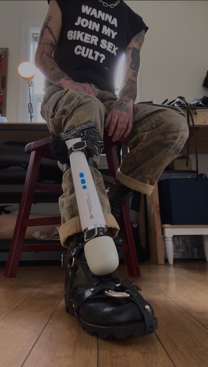 if anyone that gets one of these straps makes a video using this it should absoluuuuutely tag me