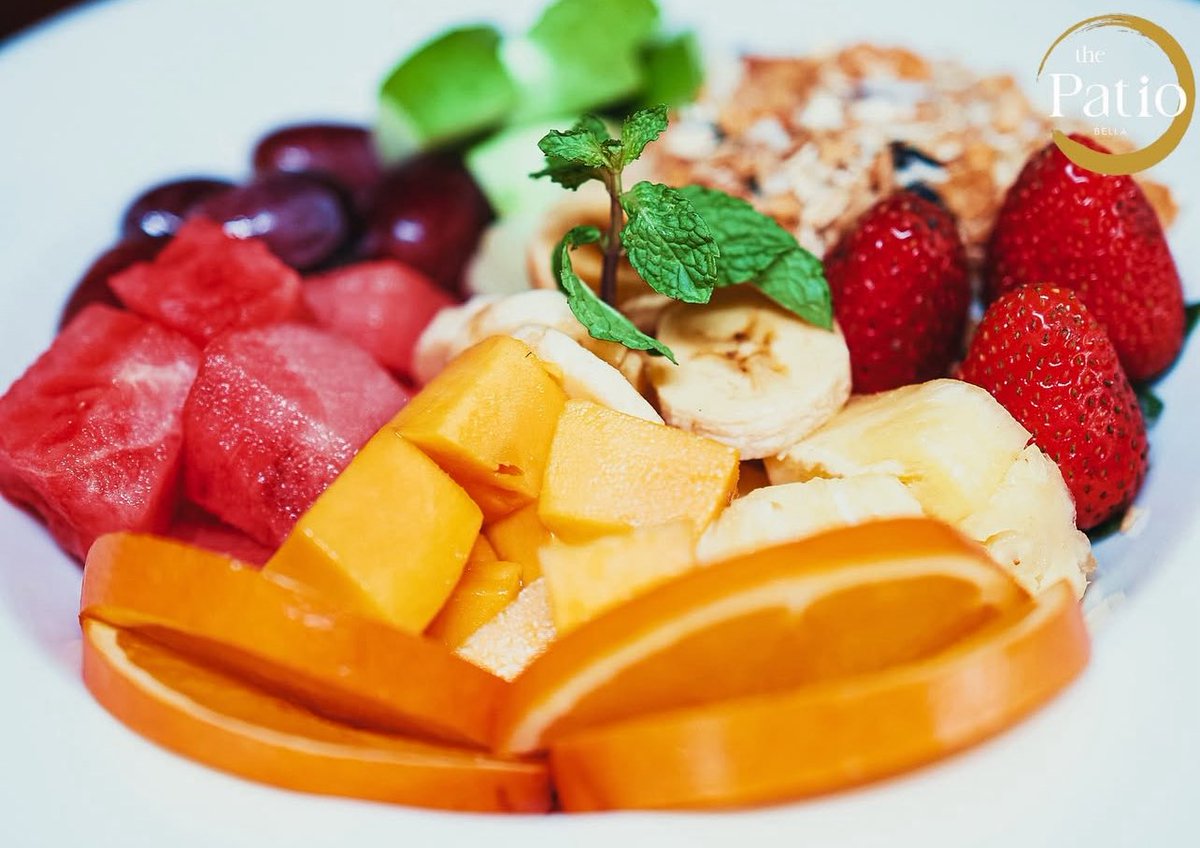 #12DaysOfBreakfast | Day 8 : Tropical Breakfast🍓🥭
Start your morning fresh with a colorful mix of tropical fruits🍍, creamy vanilla yogurt🍦 &amp; crunchy honey-toasted muesli🥣 — served with your choice of juice , tea or coffee☕️.

Now available on <a href="/glovo/">Glovo</a> 🛵
#thepatiobella