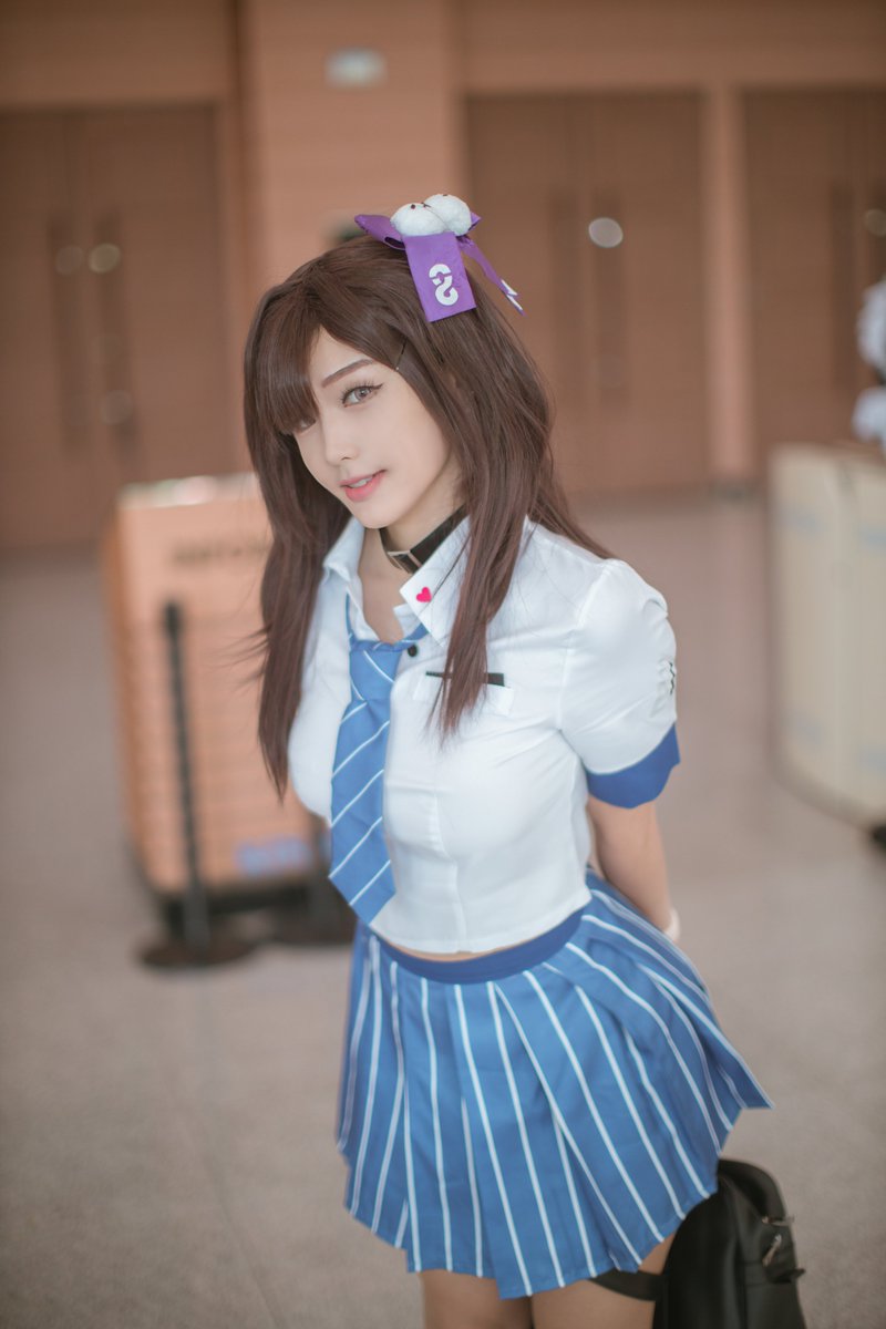 완전 늦은 일페 후기.. 당일 아침만해도 갈까말까 삼백번 고민하다 다녀왔는데 다녀오길 잘한거 같아요 반가운 얼굴도 많이 보고 흠모하는 미녀들도 보고.. 아싸는 인싸들의 기에 눌려 이제야 정신을 차립니다..☺️담에 또 봐요 친구들

사진은 막차님(<a href="/open2002/">MAKCHA</a>)