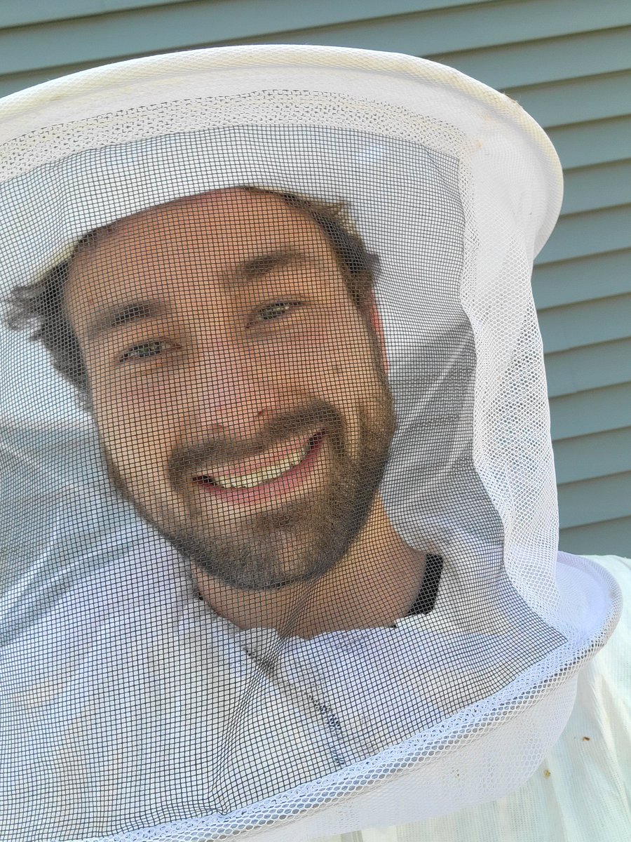 SilverGoldHoney's tweet image. Back in the bee suit for the first time this year! 🐝 Hives are buzzing, Silver Gold Honey Co. is back in action, and I only got stung once. Plus, one bee stuck in my hair. Not a bad way to start the season!

#beekeeping #springstart #smallfarm