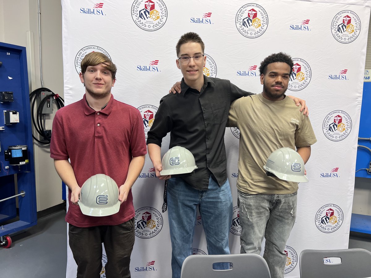 Congratulations to the 19 students from NEISD’s Career and Technical Education Center (CTEC) who signed letters of intent to colleges or employers during a special celebration!
Read more about the celebration at neisd.net//site/default.…