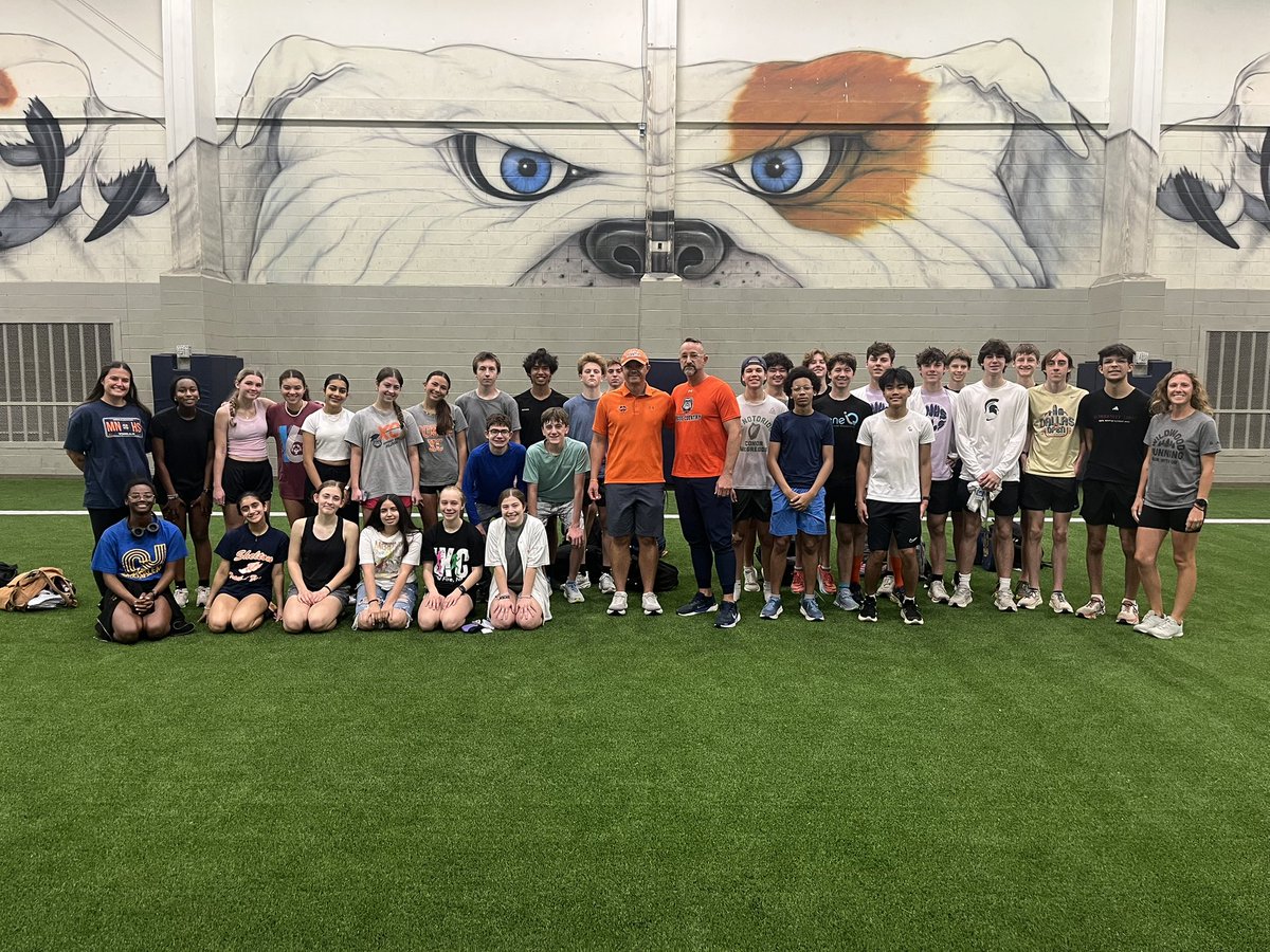 Kendall Brewer (@coach_kbrewer) on Twitter photo Shout out to new <a href="/MNHSxctrack/">Bulldog XC/Track & Field</a> Head Coach David Drueckhammer. Excited for your opportunity, kids and future of the program!
Go Dawgs! Shout out to new <a href="/MNHSxctrack/">Bulldog XC/Track & Field</a> Head Coach David Drueckhammer. Excited for your opportunity, kids and future of the program!
Go Dawgs!