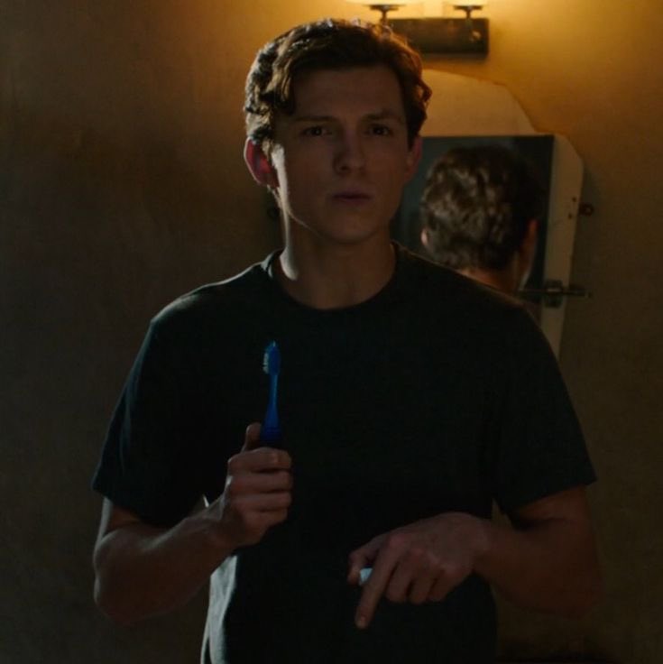 Nopebodyknow's tweet image. “…..” เรื่องนี้เขาเถียงไม่ได้ 

อีกอร์จึงตัดบทเปลี่ยนเรื่องสนทนา 

“ก็ได้, แต่ถ้าหากคุณณอนเกิดมาโวยวายผมนะ ผมจะฟ้องว่านายเป็นคนขโมยหินพวกนี้มา!”