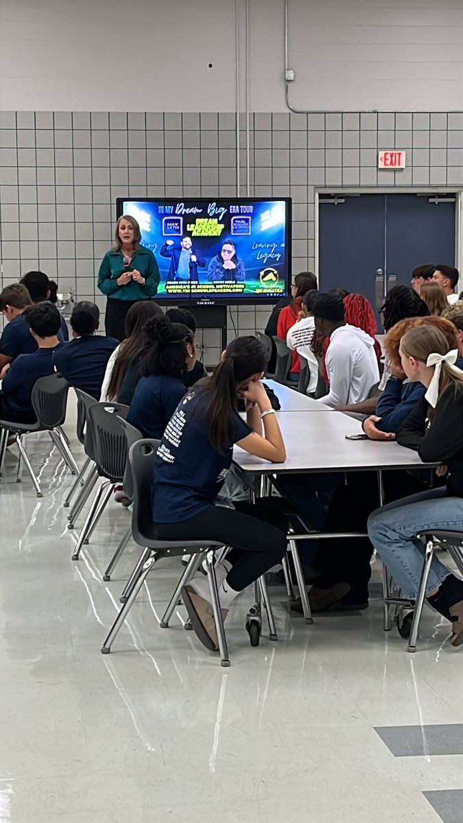 Cats learning how to lead through the Dream Leadership Academy. #EAT2gether