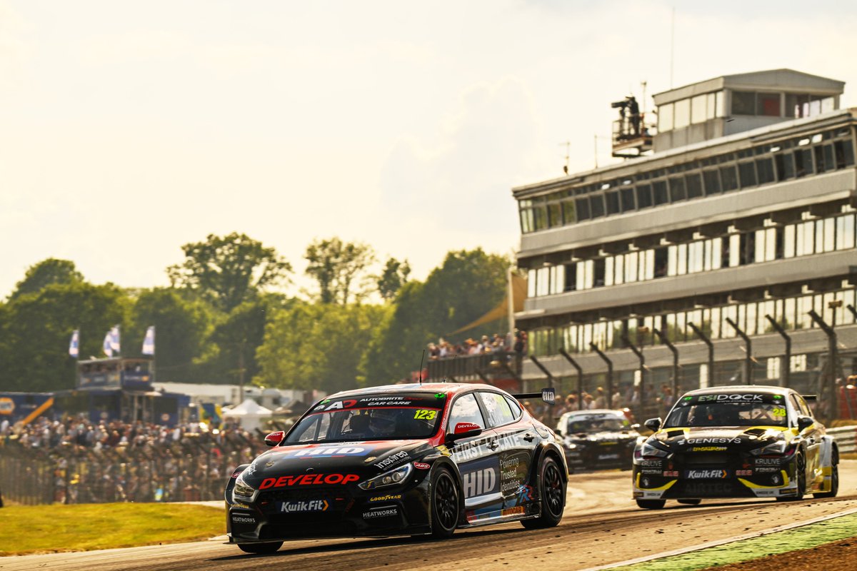 📰 Restart Racing feature at the sharp end at Brands Hatch

"Really looking forward to Snetterton in a few weeks’ time. We were strong there last year, so I’m really looking forward to heading back." - Chris Smiley

👉 Click here for more: btcc.net/restart-racing…

#BTCC