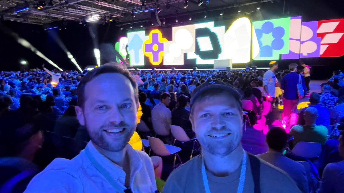 Tom Parkes (@tompparkes) on Twitter photo Had an epic design day at <a href="/figma/">Figma</a> config in London 🇬🇧.
- Getting deeply inspired with my boy <a href="/jackmsvaughan/">Jack Vaughan</a>
- Chatting with the legend <a href="/rogie/">˗ˏˋ rogie xcx ˎˊ˗</a>
Also super happy to say hi (IRL) to <a href="/liampmccabe/">Liam McCabe</a> <a href="/typicalmitul/">Mitul Shah</a> <a href="/jamesm/">James McDonald</a> <a href="/ale_sannazzaro/">Alessia Sannazzaro</a> <a href="/da_hermoso/">Daniel Hermoso</a> and many others.
Design rules! Had an epic design day at <a href="/figma/">Figma</a> config in London 🇬🇧.
- Getting deeply inspired with my boy <a href="/jackmsvaughan/">Jack Vaughan</a>
- Chatting with the legend <a href="/rogie/">˗ˏˋ rogie xcx ˎˊ˗</a>
Also super happy to say hi (IRL) to <a href="/liampmccabe/">Liam McCabe</a> <a href="/typicalmitul/">Mitul Shah</a> <a href="/jamesm/">James McDonald</a> <a href="/ale_sannazzaro/">Alessia Sannazzaro</a> <a href="/da_hermoso/">Daniel Hermoso</a> and many others.
Design rules!