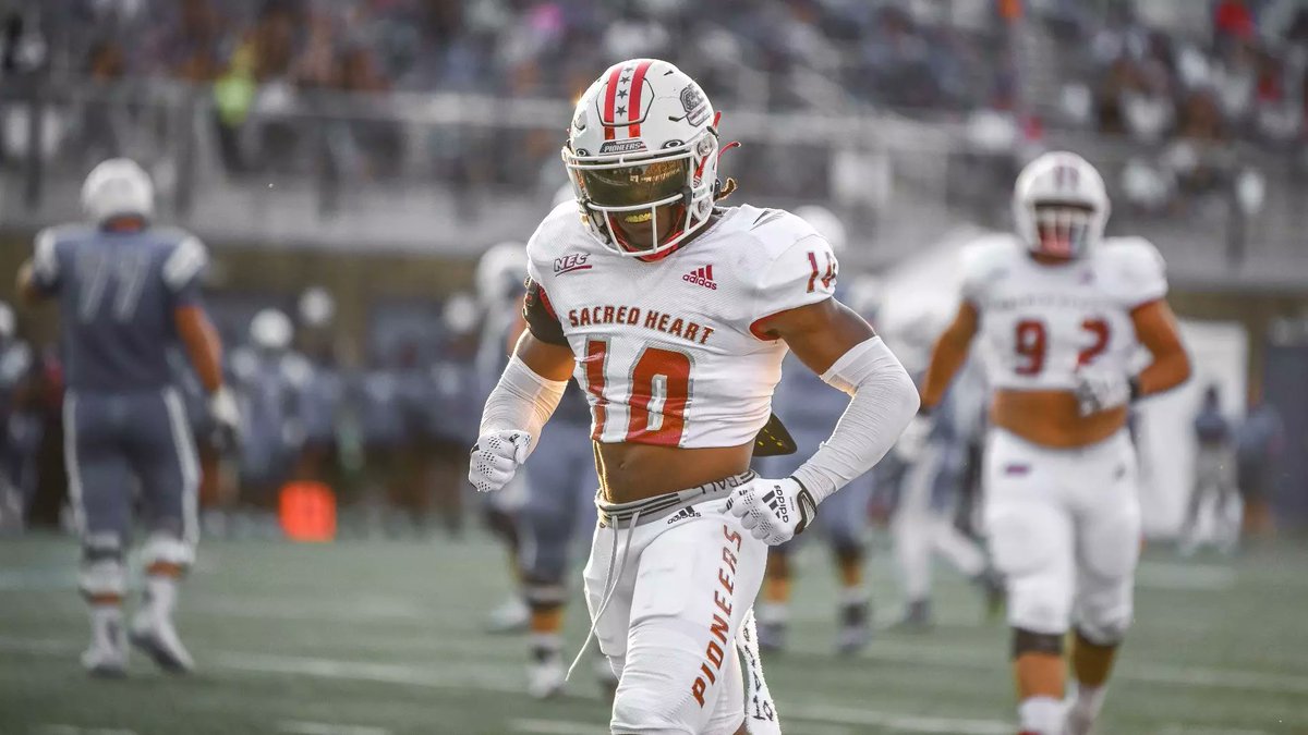 David Chiavegato (@davechiavegato3) on Twitter photo #AGTG I am blessed to have received an offer from Sacred Heart University <a href="/XBHS_Football/">Xaverian Football</a> <a href="/CoachPSap/">Patrick Saporito</a> <a href="/CoachTiernan/">Coach Brad Tiernan</a> <a href="/SHU__Football/">Sacred Heart Football</a> <a href="/vincent_busa/">Vincent Busa</a> #AGTG I am blessed to have received an offer from Sacred Heart University <a href="/XBHS_Football/">Xaverian Football</a> <a href="/CoachPSap/">Patrick Saporito</a> <a href="/CoachTiernan/">Coach Brad Tiernan</a> <a href="/SHU__Football/">Sacred Heart Football</a> <a href="/vincent_busa/">Vincent Busa</a>