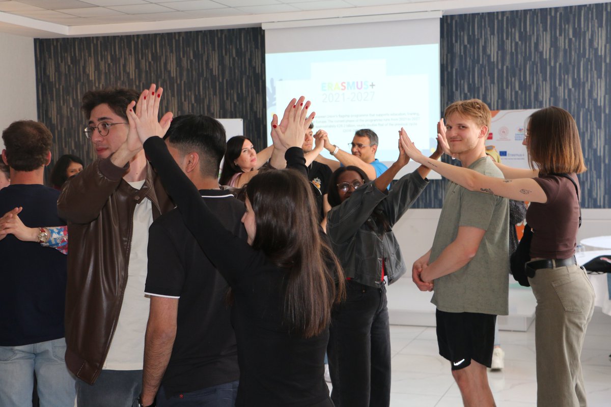 GSB_SakaryaGM's tweet image. 📍Sakarya Gençlik Merkezi
📍Sezginler MTAL Uygulama Oteli

‘Gençlik Çalışanları İçin Uluslararası Çalışma Konusunda Kapasite Geliştirme Eğitimi’nin ilk gününde katılımcılar tanışma oyunları oynayarak ekip üyelerini daha da yakından tanıdılar.

#erasmus
#erasmusplusproject