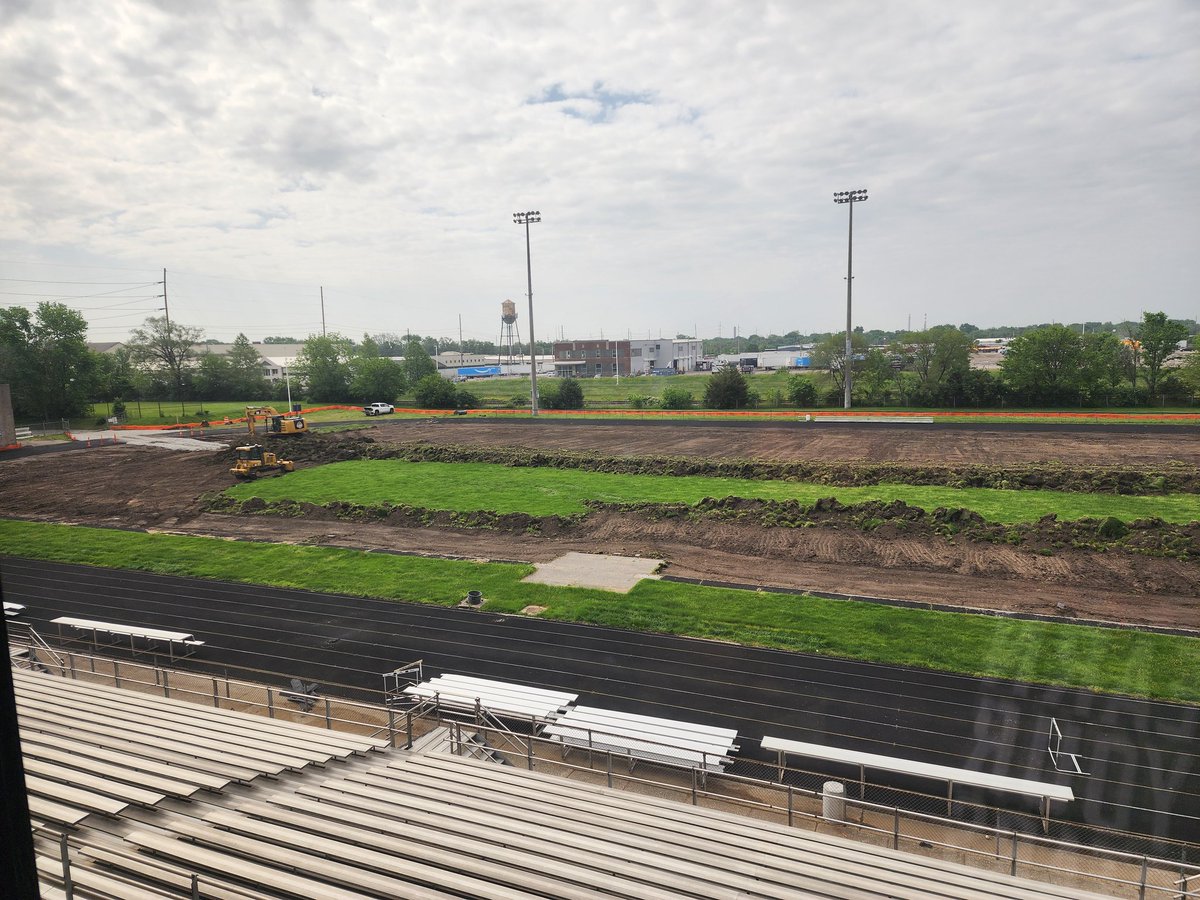 The construction crew is moving FAST!  Exciting times on West Washington!  

#newfootballstadiumloading