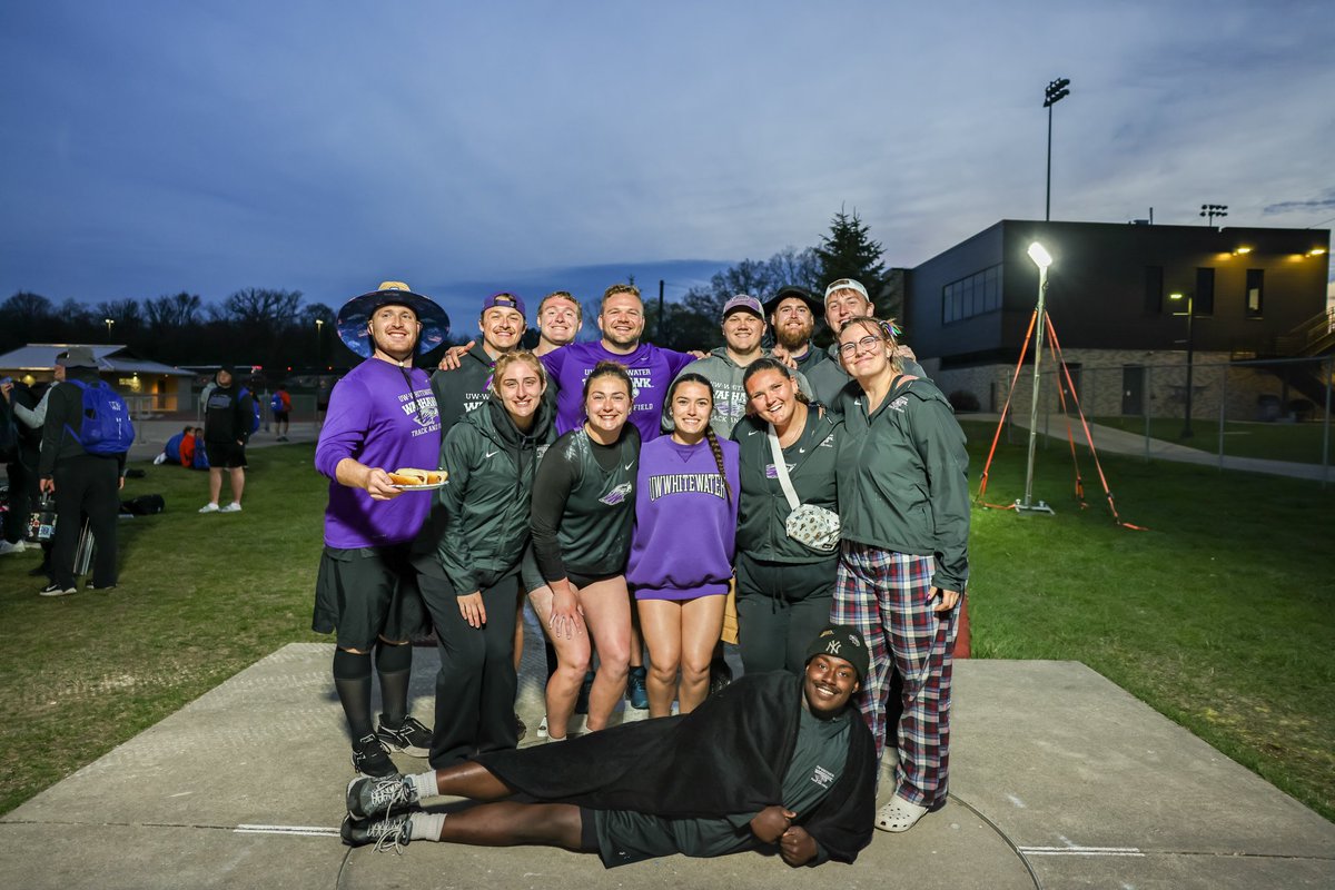 LoganFrey75's tweet image. The end is just the beginning... #thankyouseniors #year1