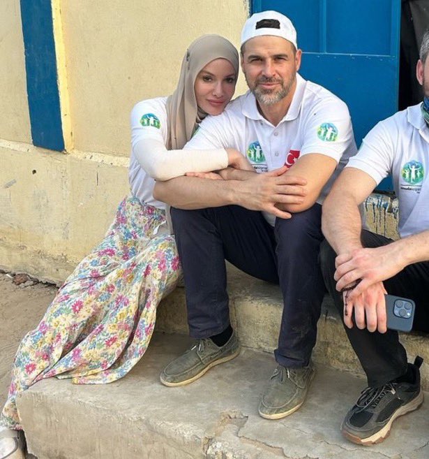 Temiz kadınlar temiz erkeklere Temiz erkekler de temiz kadınlara lâyıktır. 
Nûr Suresi 26