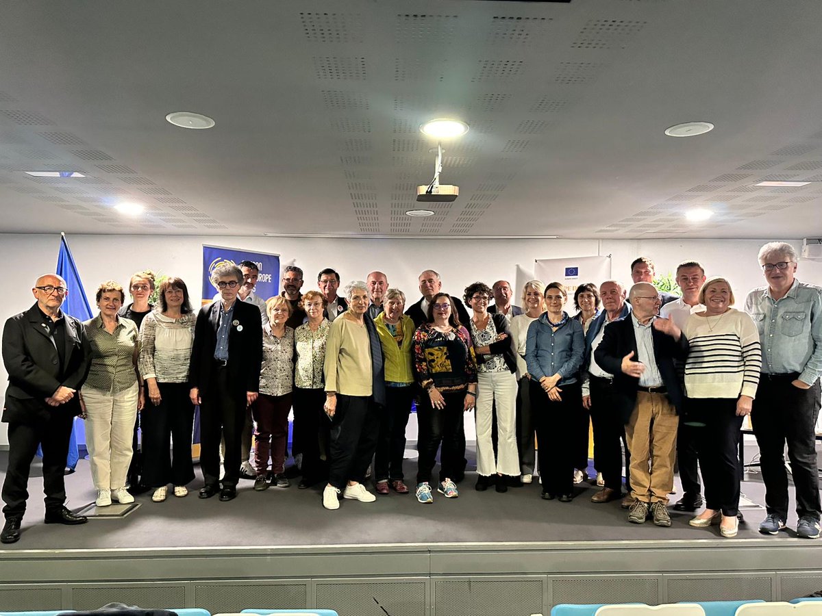 Sites Clunisiens (@sitesclunisiens) on Twitter photo Les 12 et 13 mai 2025, <a href="/ChristopheVoros/">christophe voros</a> directeur des <a href="/SitesClunisiens/">Sites Clunisiens</a> avec les représentants des <a href="/culturalroutes/">culturalroutes</a> et de <a href="/MinistereCC/">Ministère de la Culture 🇫🇷</a> pour l'assemblée générale 2025 de la Fédération Française des Itinéraires Culturels Européens. Les 12 et 13 mai 2025, <a href="/ChristopheVoros/">christophe voros</a> directeur des <a href="/SitesClunisiens/">Sites Clunisiens</a> avec les représentants des <a href="/culturalroutes/">culturalroutes</a> et de <a href="/MinistereCC/">Ministère de la Culture 🇫🇷</a> pour l'assemblée générale 2025 de la Fédération Française des Itinéraires Culturels Européens.