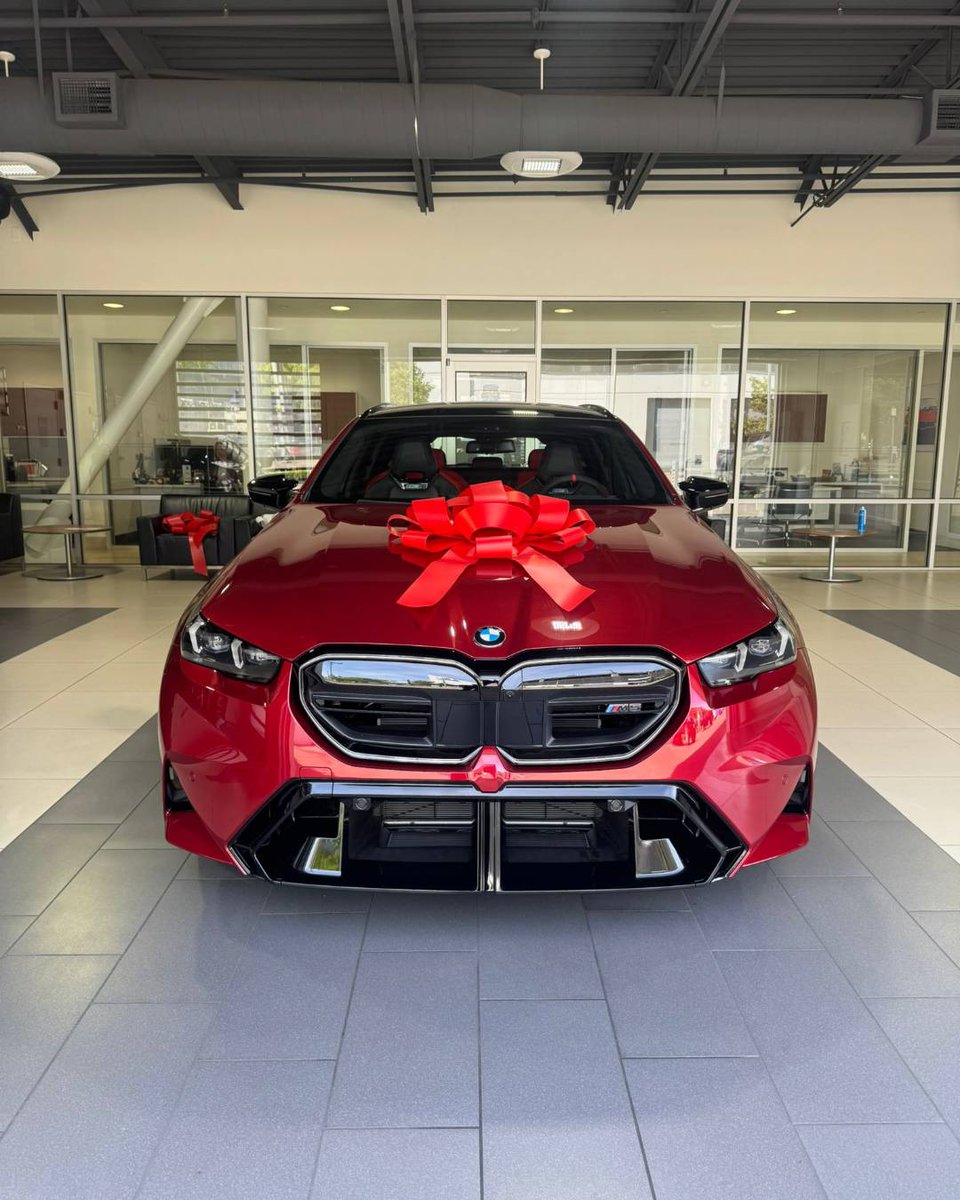 BMWSeattle's tweet photo. The Touring is taking over! Which one are you gunning for: old school or new school?

#BMW #M5 #M5Touring #Hatchback #BMWUSA #BMWM5Touring https://t.co/ltdUzsw05n