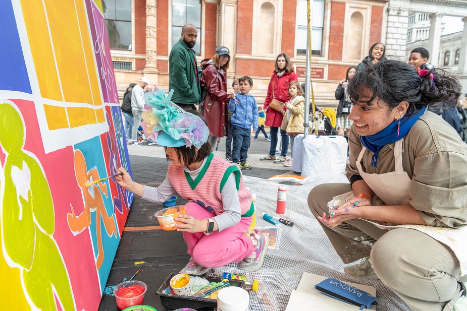 Science Museum (@sciencemuseum) on Twitter photo Planning ahead for summer? 😎 Get your free tickets for some of the most popular events of the <a href="/ExRdFestival/">Great Exhibition Road Festival</a> on 7-8 June!
Come along to taste the foods of the future, watch artists create street art live and enjoy amazing live music performances on the Main Stage.
Browse Planning ahead for summer? 😎 Get your free tickets for some of the most popular events of the <a href="/ExRdFestival/">Great Exhibition Road Festival</a> on 7-8 June!
Come along to taste the foods of the future, watch artists create street art live and enjoy amazing live music performances on the Main Stage.
Browse