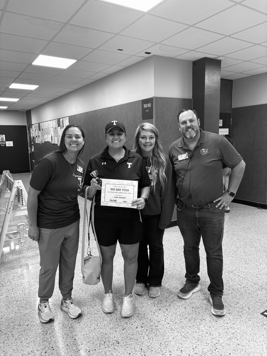 Huge thank you to <a href="/WSkrabanek/">Windee Skrabanek</a> for stepping up to help us at our banquet last night! 

We appreciate all you do for students and staff! We see you!

Go Team! 💙🐾💙

<a href="/rocketsmom2007/">Allison Medrano</a> <a href="/wilbenator/">mhbkckr13</a> <a href="/einalem957/">m_suarez</a> <a href="/natkrumnow/">Natalie Krumnow</a> <a href="/LeslieMadr59731/">Leslie Madrid</a>