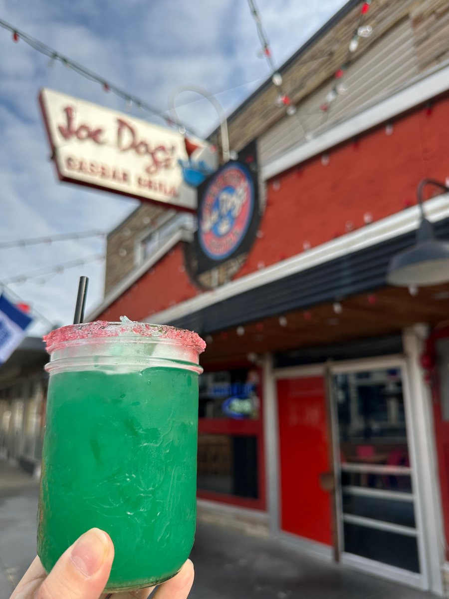 Thursdays are for ... 🍹

#drinkatjoes