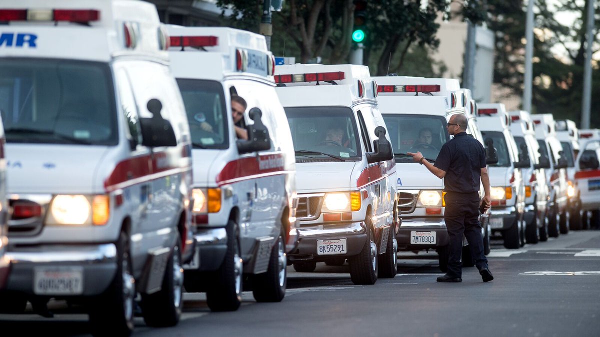 In a <a href="/Hsia_Lab/">Hsia Lab</a> study of nearly 6M CA EMS offloads, communities with higher proportions of Black residents faced up to 11.8 minutes longer ambulance offload times🚑 Delays like these may contribute to disparities in emergency care. #HealthEquity Read more: jamanetwork.com/journals/jaman…