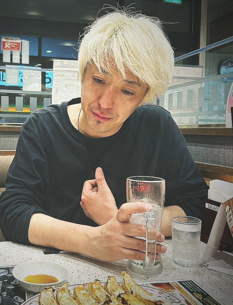bmm_akimoto4649's tweet photo. 🎊Ksdreamブッキング就任9周年🎊

おかげさまでブッキングムードメーカー秋元はこのたび9周年を迎えます！

つきましては、5/21〜5/25までの5日間にアニバーサリーシリーズのイベントを開催します！

ご来場、宜しくお願いします。

内臓絶叫間違え無し。

※終演後は毎晩画像の様な顔になります。 https://t.co/oUMoI30Fnx
