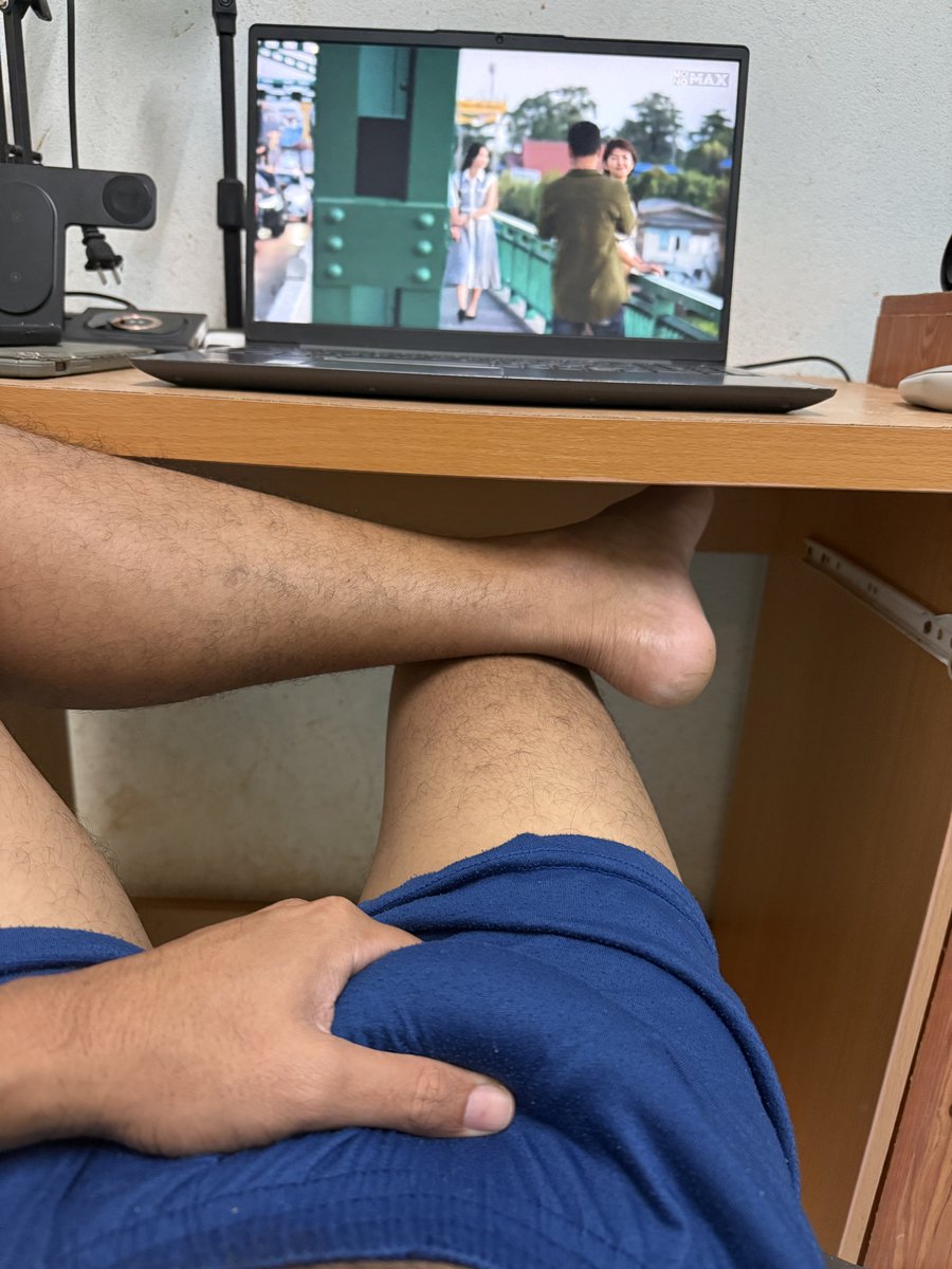 LifemanMt's tweet photo. ดูหนังกัน https://t.co/Iv6UYnlpjD