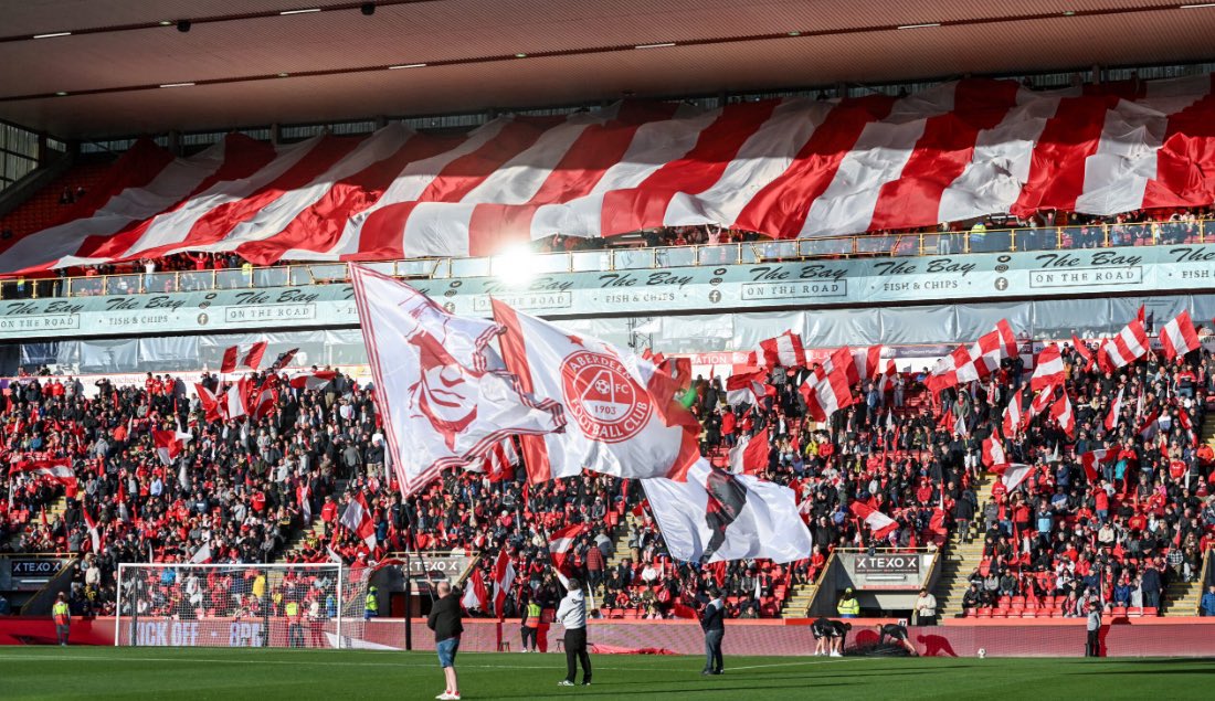 I just wanted to thank the fans for the fantastic support this season.
It’s been really encouraging to see the fans get behind <a href="/aberdeenultras/">ULTRAS ABERDEEN</a> in the Red Shed and the <a href="/afcfansproject/">AFC Fans Project</a> to add colour and to support the local community.
Big thanks to Display Team volunteers as well.