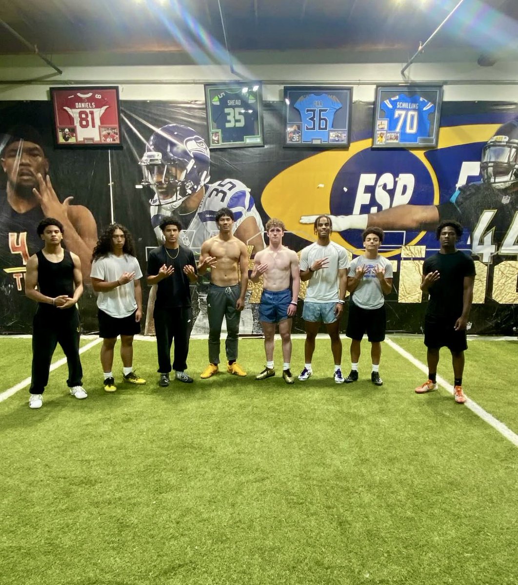 NickSimms22's tweet image. We stay in the lab #NickelNick @CoachKevinJone4 @FrueanRamzak @LucaMoore14 @mekhifieldz