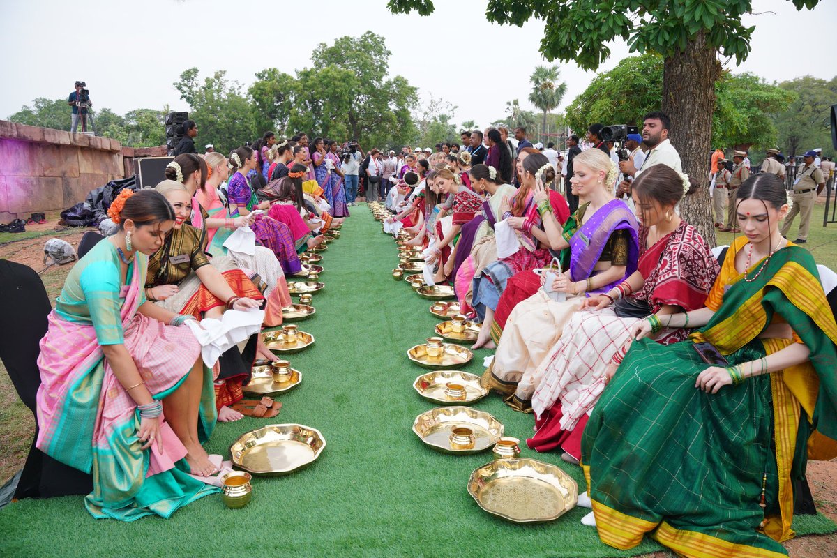 airnewsalerts's tweet photo. #MissWorld contestants were left mesmerised by the vibrant culture and women empowerment initiatives in Telangana during their visit to the historic Ramappa Temple in Warangal.

The 50 contestants were welcomed with the traditional Bathukamma festival, accompanied by folk dances and music. 

The intricate carvings and spiritual atmosphere of the Ramappa Temple, a UNESCO World Heritage Site, which is located in Mulugu district, deeply impressed the visitors. 

#MissWorld2025 | #MissWorldInTelangana