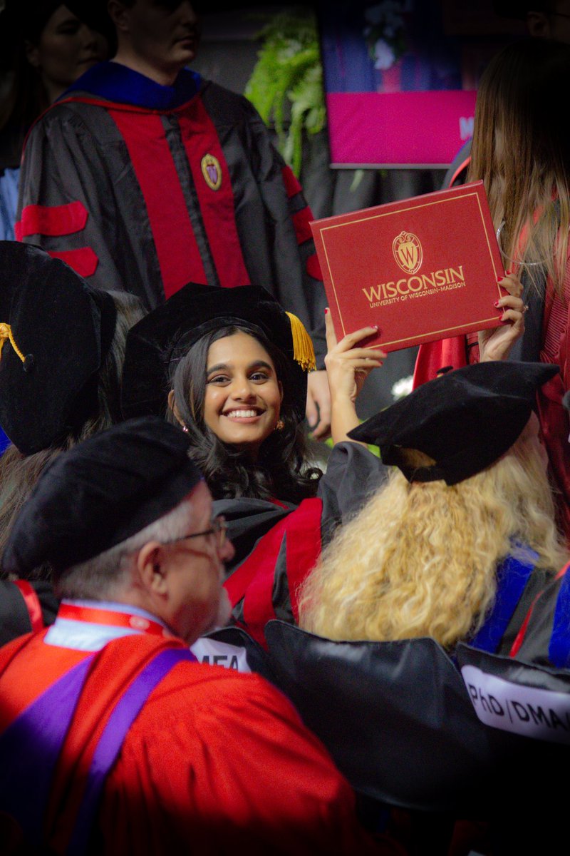 MageshShruthi's tweet photo. Last Friday, I became the first in my family to earn a PhD. From an average student to being highlighted as a notable graduate and leading commencement as the Graduate School flag bearer at @UWMadison — still feels surreal. Grateful!

#FirstGenPhD @WIDiscovery @UWMadGSEd https://t.co/ndV5WqOM2Y
