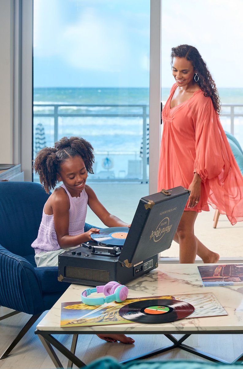 Summer is calling. Celebrate under the sun at Hard Rock Hotels and enjoy up to 20% off our best available rates, early check-in/late checkout, room upgrade upon availability.

Book now: hotel.hardrock.com/summer-escape-…