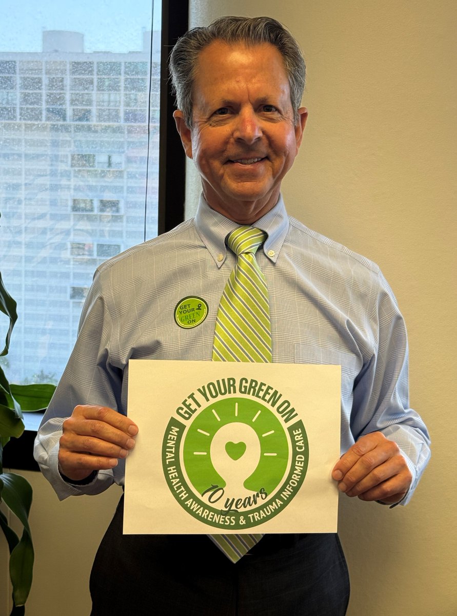 💚💚Palm Beach County staff celebrate Get Your Green On Day! 💚💚

#GYGO 💚💚💚💚
#GetYourGreenOn
Visit getyourgreenon.org for year-round mental health resources.