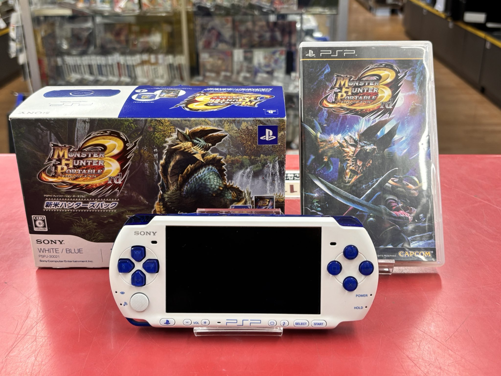 PSP 3000 本体 モンスターハンターポータブル2G 新米ハンターズパック