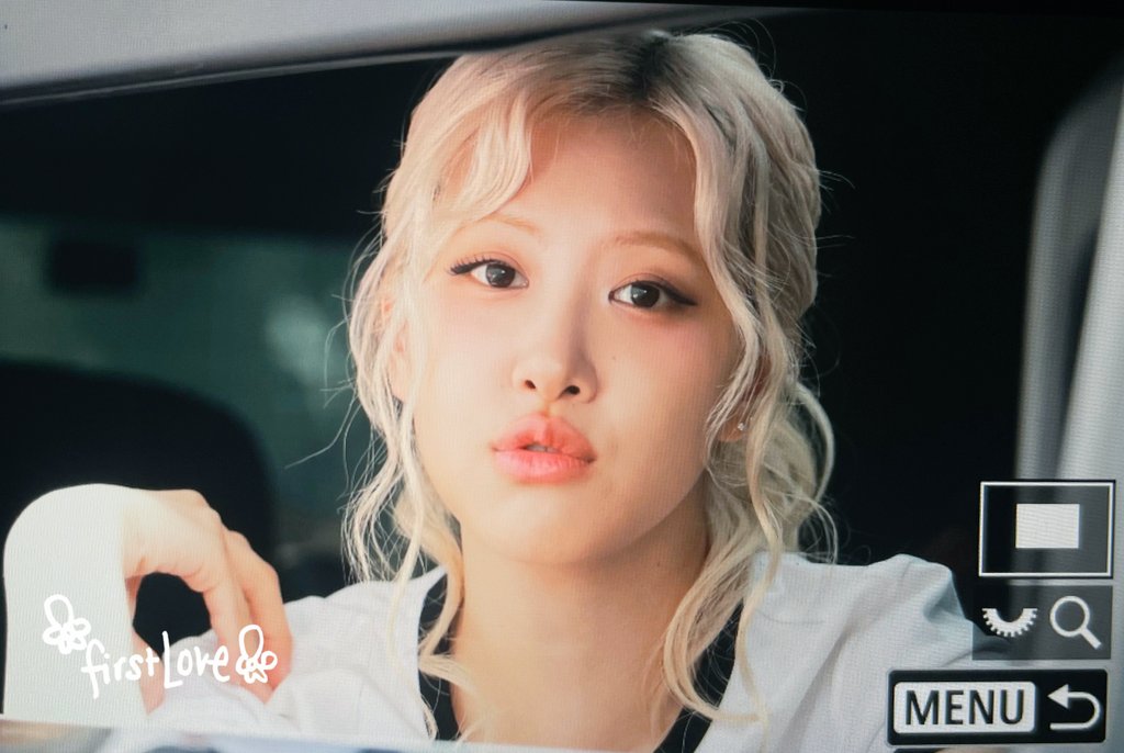 퍼스트러브 tweet media