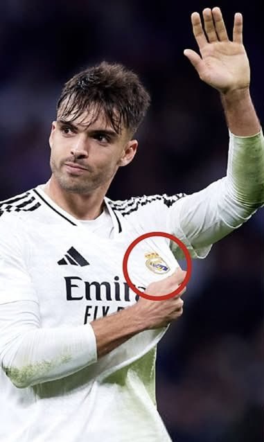 <a href="/elmundoes/">EL MUNDO</a> Ojalá Ferrán Torres os ponga una denuncia descomunal.
Quitad a Ferrán de la foto y poned esta, sinvergüenzas que es lo que sois