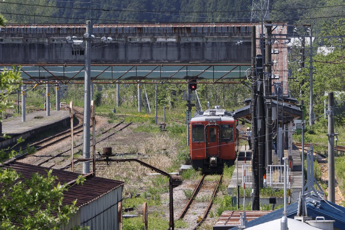 waitwait7010's tweet photo. 撮り鉄しようとしたら撮り鉄を撮り鉄してた
#写真好きな人と繋がりたい 
#カメラ好きな人と繋がりたい https://t.co/ooDRDDqIaS