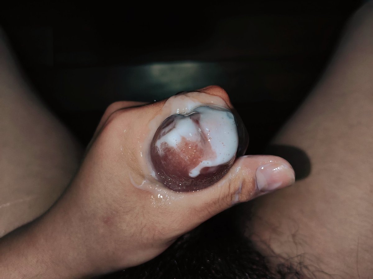 white lube+cum+boner=?
 黑魂的仿精液润滑嘿嘿

#润滑 #鸡巴 #男高 #lube #cum #dick