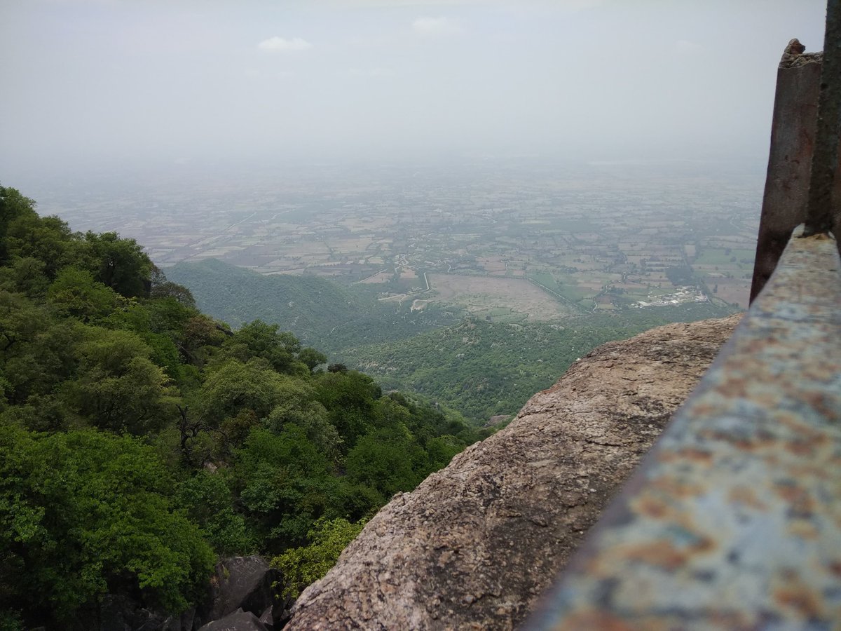 Bhuvan_RJ46's tweet image. #FramesOfIndia

Not just a view it's the heaven 🤍🌁 Mount Abu, Rajasthan - Guru Shikar Point 

#ShotOnAGNI3

Thanks @LavaMobile for this opportunity 🙌