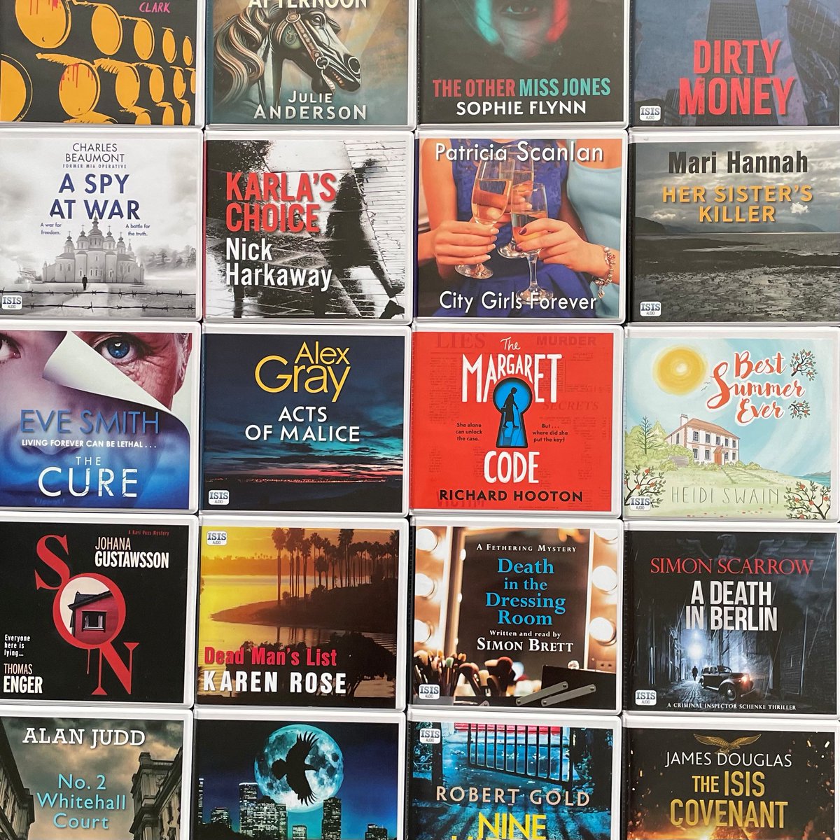 We are half way through HiVis fortnight! Why not take a look at our new large print and spoken word titles.

Visit your local library to browse or log in to our online catalogue with your library card number to reserve.

bit.ly/VisualAndPrint… 

#HiVis2025 #HiVisFortnight