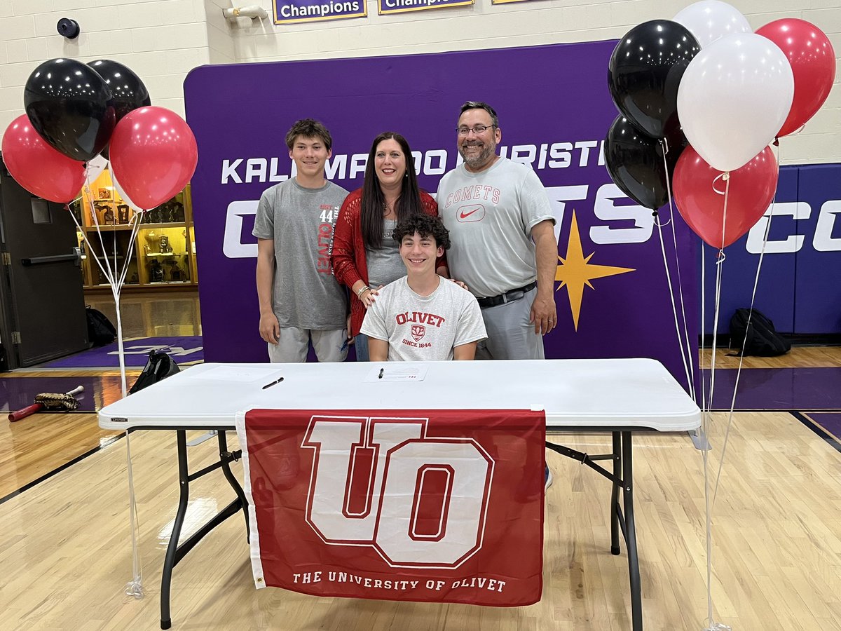 Jack Ayotte (@jackayotte22) on Twitter photo Blessed. #AGTG #gocomets #itstheU
<a href="/CoachKevion/">Kevion McDonald</a> <a href="/PersuitUnited/">United Persuit</a> <a href="/OlivetAthletics/">The University of Olivet Athletics</a> Blessed. #AGTG #gocomets #itstheU
<a href="/CoachKevion/">Kevion McDonald</a> <a href="/PersuitUnited/">United Persuit</a> <a href="/OlivetAthletics/">The University of Olivet Athletics</a>