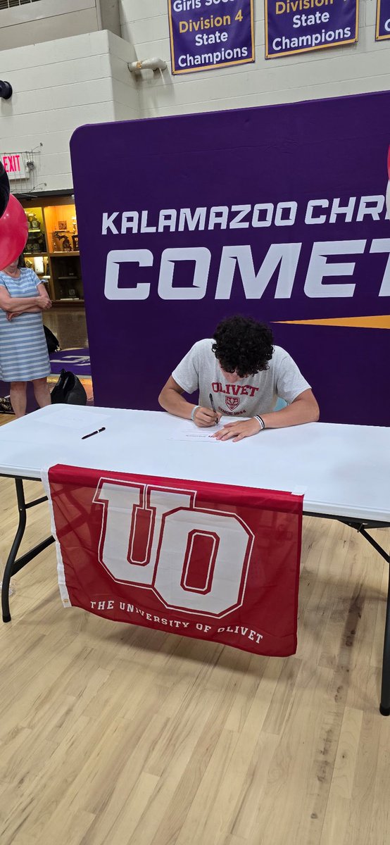 JackAyotte22's tweet image. Blessed. #AGTG #gocomets #itstheU 
@CoachKevion @PersuitUnited @OlivetAthletics