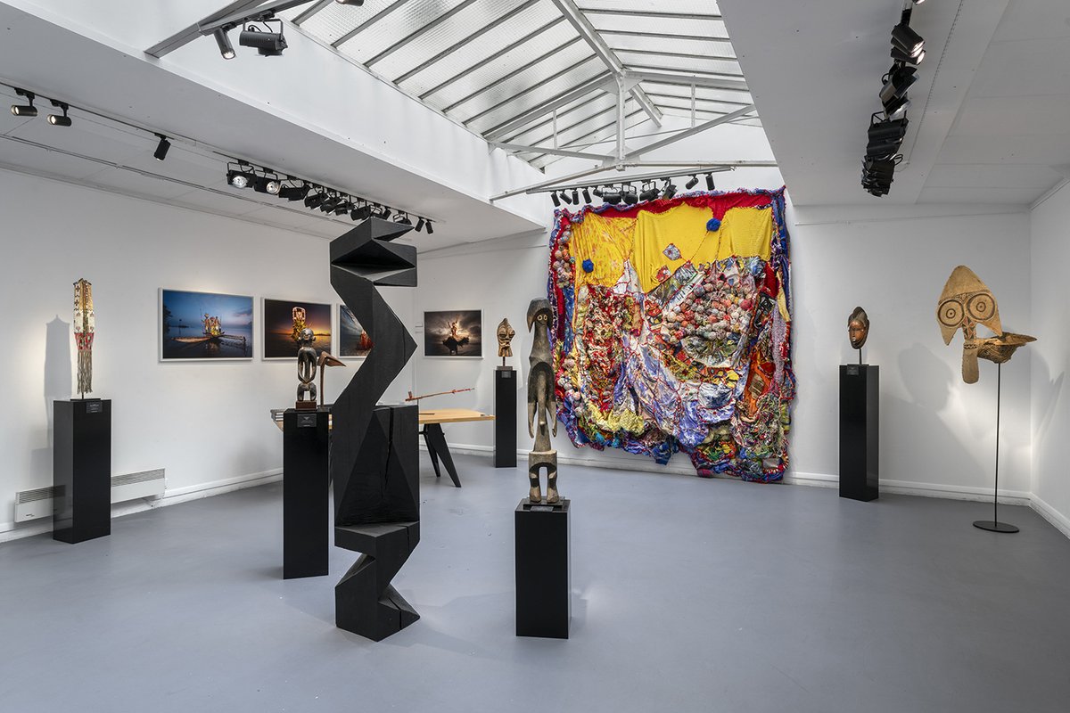 Paris Tribal is on!
Collab Galerie Flak x 193 Gallery
"Roots"
Until May 18th
11 rue des Beaux-Arts 75006 Paris

Ancient Arts meets Contemporary Works from 
Africa, Oceania and the Americas