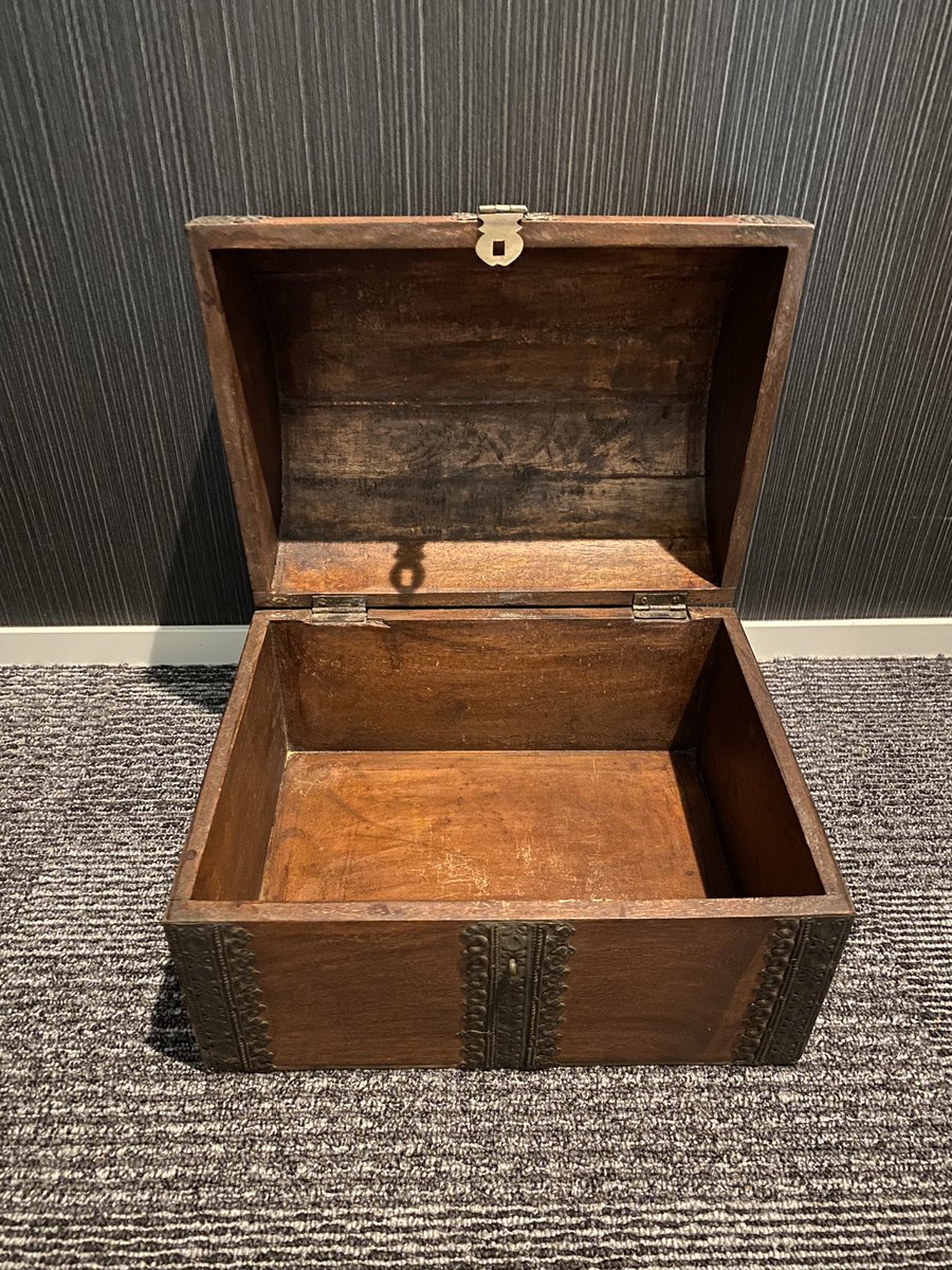 body_bin's tweet photo. 自分用のお土産ついに届いた https://t.co/4LwEPHeiNw