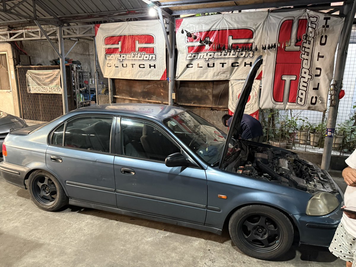 kbc6666's tweet photo. project : dad's car hahaha
hirap ah 🤣 https://t.co/1uH17OeGsK