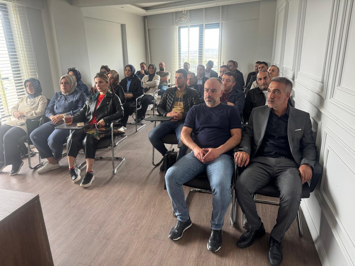 Ercan Anacur (@anacur_ercan) on Twitter photo 2025 yılı aile yılı etkinlikleri kapsamında <a href="/bingolashm12/">Bingöl Aile ve Sosyal Hizmetler İl Müdürlüğü</a> 'nde görev yapan personeller tarafından yönetim ve işyeri temsilcilerimize şiddet ve farkındalık eğitimi verildi.
<a href="/tcailesosyal/">T.C. Aile ve Sosyal Hizmetler Bakanlığı</a> <a href="/bingolvaliligi/">T.C. Bingöl Valiliği</a> <a href="/Abdulbariaksoy/">Abdulbari AKSOY 🇹🇷🇹🇷🇹🇷🇹🇷🇹🇷</a> <a href="/aliyilmaz501/">Ali Yılmaz</a> <a href="/omeraltunbay1/">Ömeraltunbay</a> <a href="/z_bozks/">zelal bozkş</a> <a href="/BedirhanYl28061/">selma Bildik</a> 2025 yılı aile yılı etkinlikleri kapsamında <a href="/bingolashm12/">Bingöl Aile ve Sosyal Hizmetler İl Müdürlüğü</a> 'nde görev yapan personeller tarafından yönetim ve işyeri temsilcilerimize şiddet ve farkındalık eğitimi verildi.
<a href="/tcailesosyal/">T.C. Aile ve Sosyal Hizmetler Bakanlığı</a> <a href="/bingolvaliligi/">T.C. Bingöl Valiliği</a> <a href="/Abdulbariaksoy/">Abdulbari AKSOY 🇹🇷🇹🇷🇹🇷🇹🇷🇹🇷</a> <a href="/aliyilmaz501/">Ali Yılmaz</a> <a href="/omeraltunbay1/">Ömeraltunbay</a> <a href="/z_bozks/">zelal bozkş</a> <a href="/BedirhanYl28061/">selma Bildik</a>