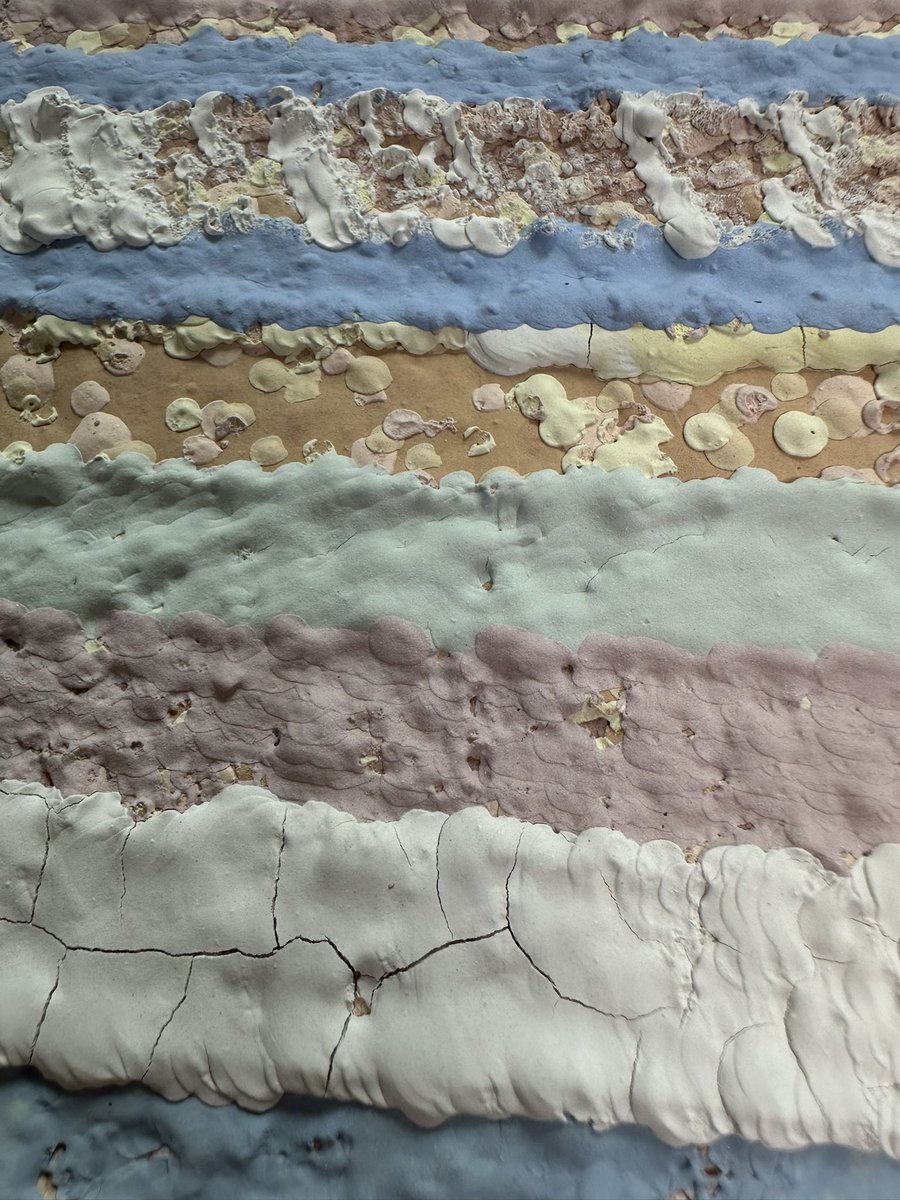 This texture will mostly disappear after glaze firing. Maybe it’s time to work on a glaze that keeps this plotter-made texture. 

#plottertwitter