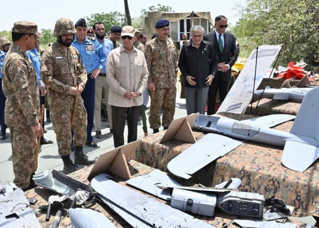 shoaib8300's tweet image. Look at the drones of India 

Not single one hit on the Target

 #RaneSaluteModijiAndForces