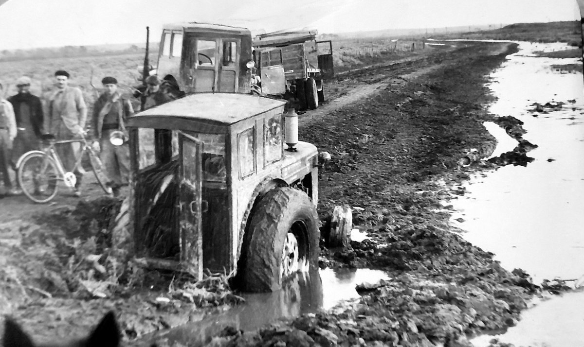 A las 11, <a href="/Radio_lu2/">LU2 Radio Bahía Blanca</a> 92.7 Está todo inventado, pero hay algo que contar: Con las formas del ayer. Hoy, La Carrindanga, un camino vecinal que se supo reinventar. divo <a href="/Serdonati/">Sergio Donati</a> <a href="/florangeli29/">Flor Angeli</a> patota <a href="/zelayavh/">Víctor Hugo Zelaya</a> scaloneta <a href="/gcrisafulli/">Guillermo Crisafulli</a> ella <a href="/RoFariasOK/">Ro Farías</a>  30-monedas-de-plata <a href="/PP_Paz/">Jose Maria Paz</a>