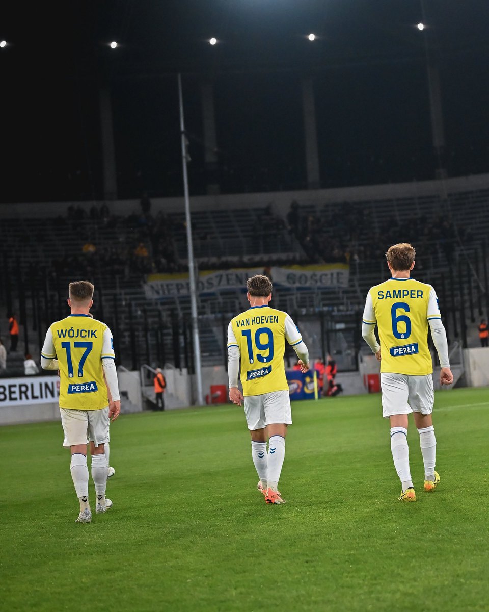 Upset about last night..🫤
Grateful for the fans that came all the way to Szczecin, we want to give you guys more!🚎
Let’s push two more ganes and finish the season on a high note!💪⚽️
#MOTORUNITED #POGMOT